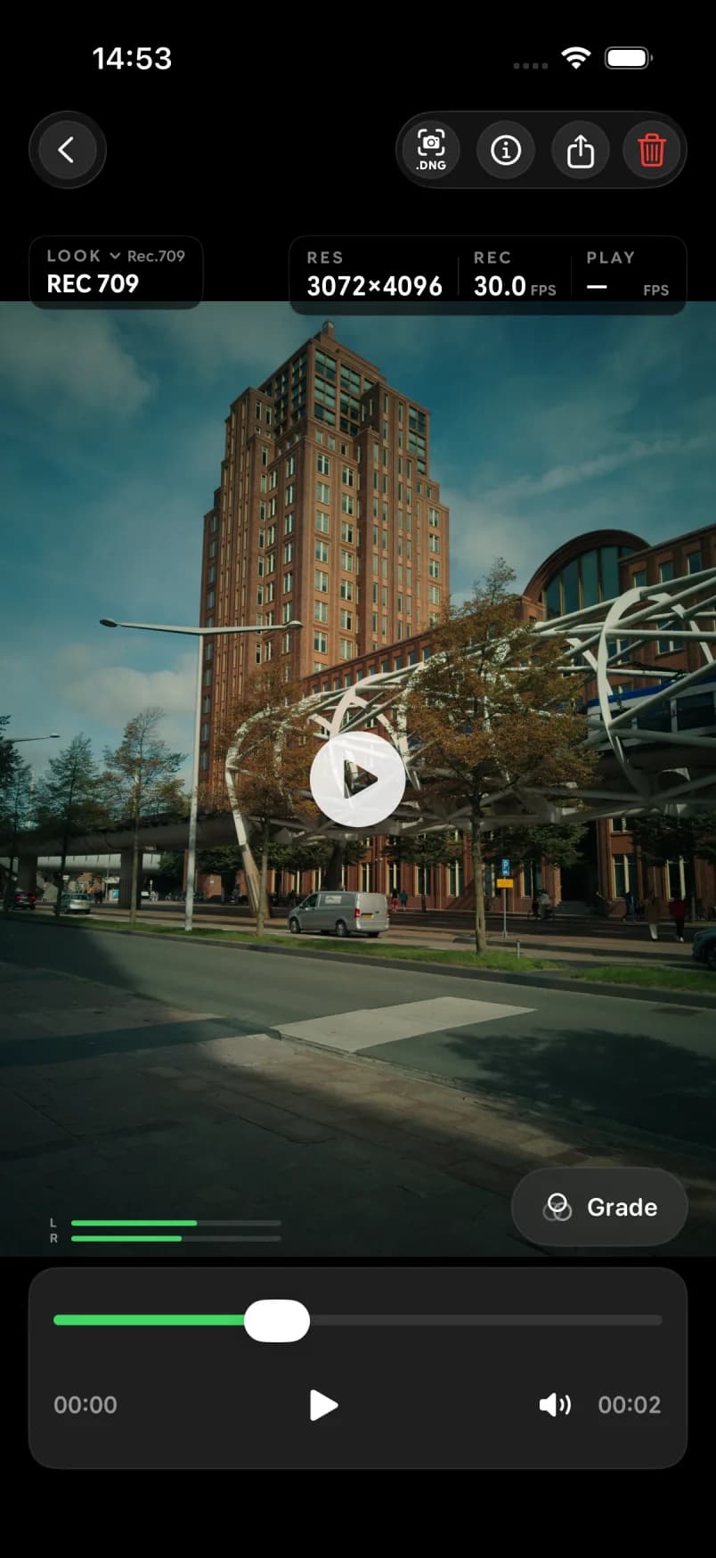 CinemaKit player reviewing a 3072×4096 MLV clip in REC 709